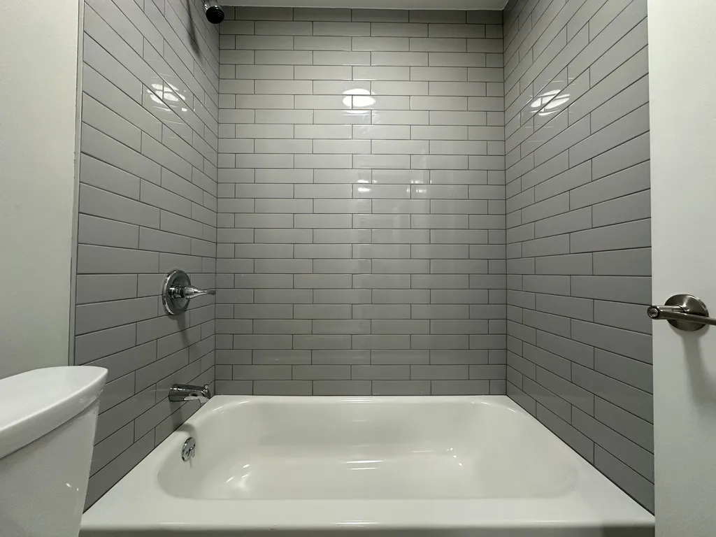 1220 N La Salle Dr, , 60610, USA 60610-unit#2B-Chicago-IL