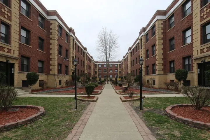 825 W Waveland Ave, , 60613, USA 60613-unit#1S-Chicago-IL