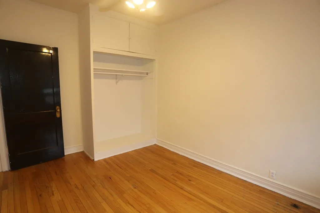 825 W Waveland Ave, ,  60613, USA 60613-unit#1S-Chicago-IL