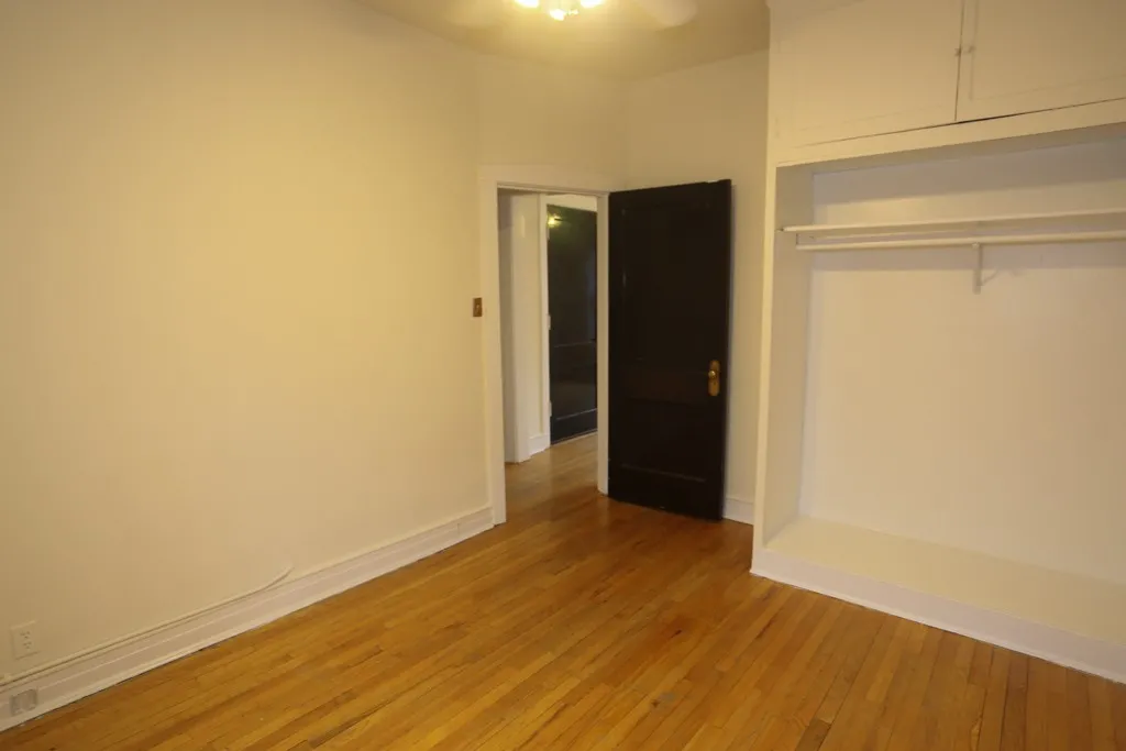 825 W Waveland Ave, ,  60613, USA 60613-unit#1S-Chicago-IL