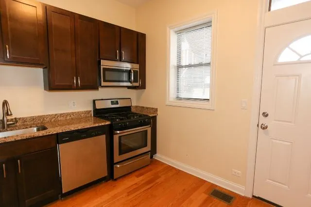 1756 W Montrose Ave, ,  60613, USA 60613-unit#1-Chicago-IL