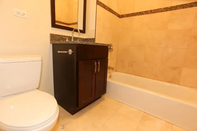 1756 W Montrose Ave, ,  60613, USA 60613-unit#1-Chicago-IL