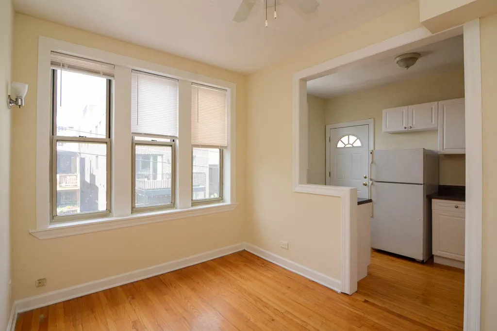 554 W Aldine Ave, , 60657, USA 60657-unit#3W-Chicago-IL