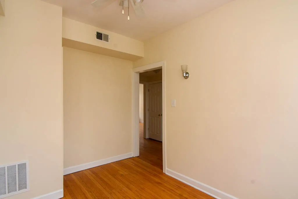 554 W Aldine Ave, , 60657, USA 60657-unit#3W-Chicago-IL