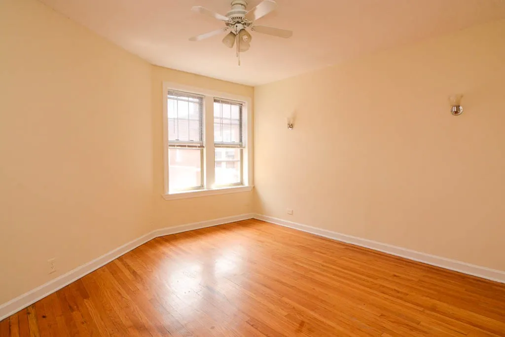 554 W Aldine Ave, , 60657, USA 60657-unit#3W-Chicago-IL