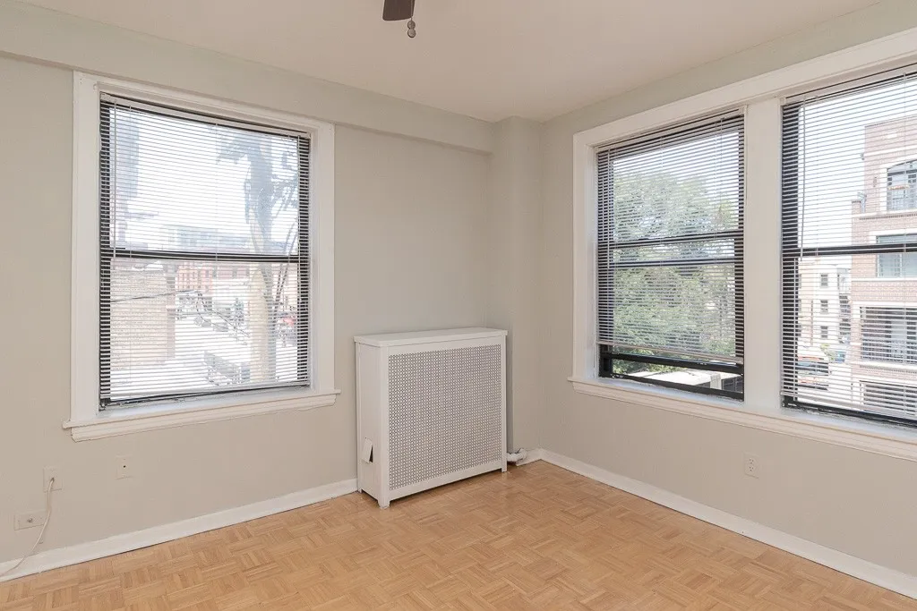 739 W Belmont Ave, , 60657, USA 60657-unit#302-Chicago-IL