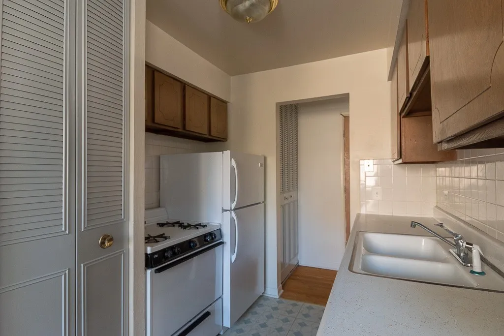 530 W Aldine Ave, , 60657, USA 60657-unit#311-Chicago-IL