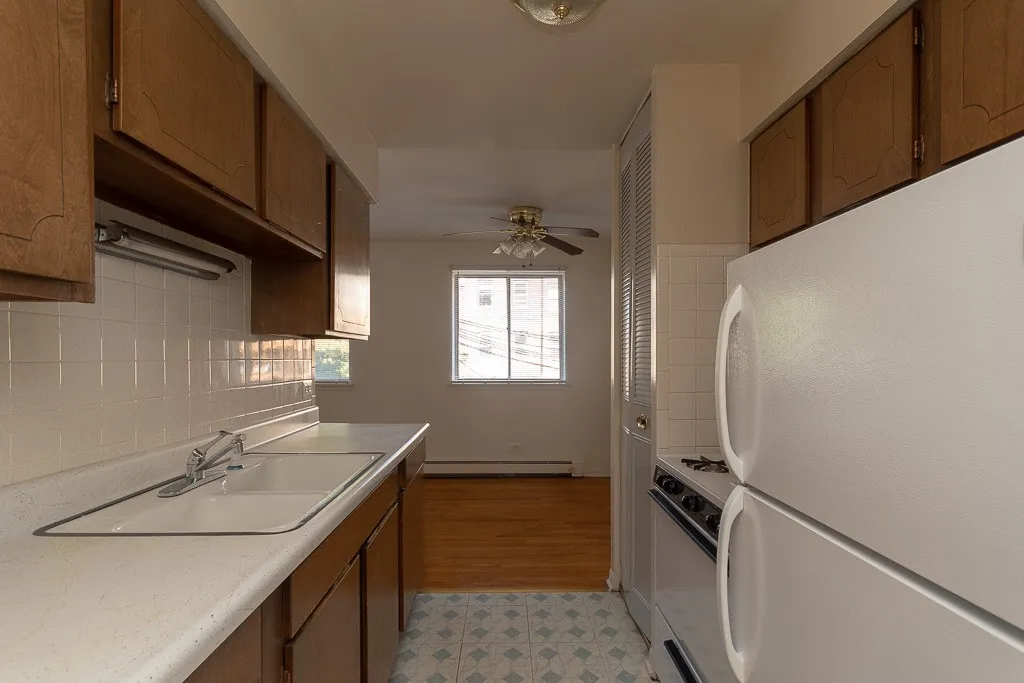 530 W Aldine Ave, ,  60657, USA 60657-unit#311-Chicago-IL