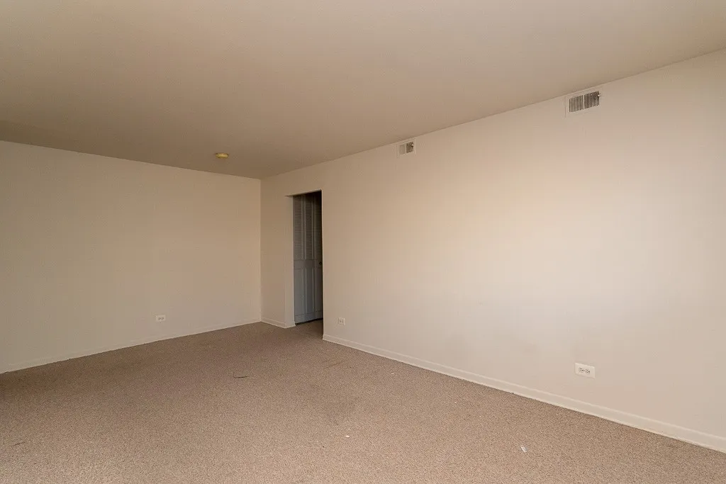 530 W Aldine Ave, ,  60657, USA 60657-unit#311-Chicago-IL