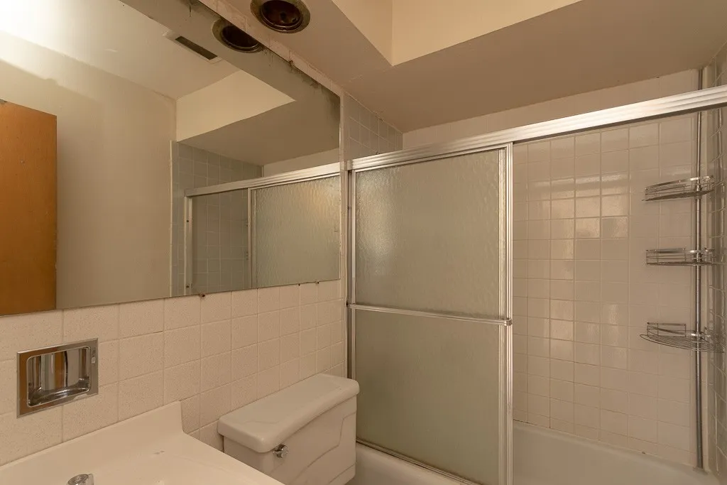 530 W Aldine Ave, ,  60657, USA 60657-unit#311-Chicago-IL