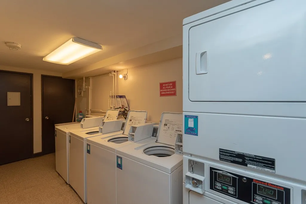 530 W Aldine Ave, ,  60657, USA 60657-unit#311-Chicago-IL
