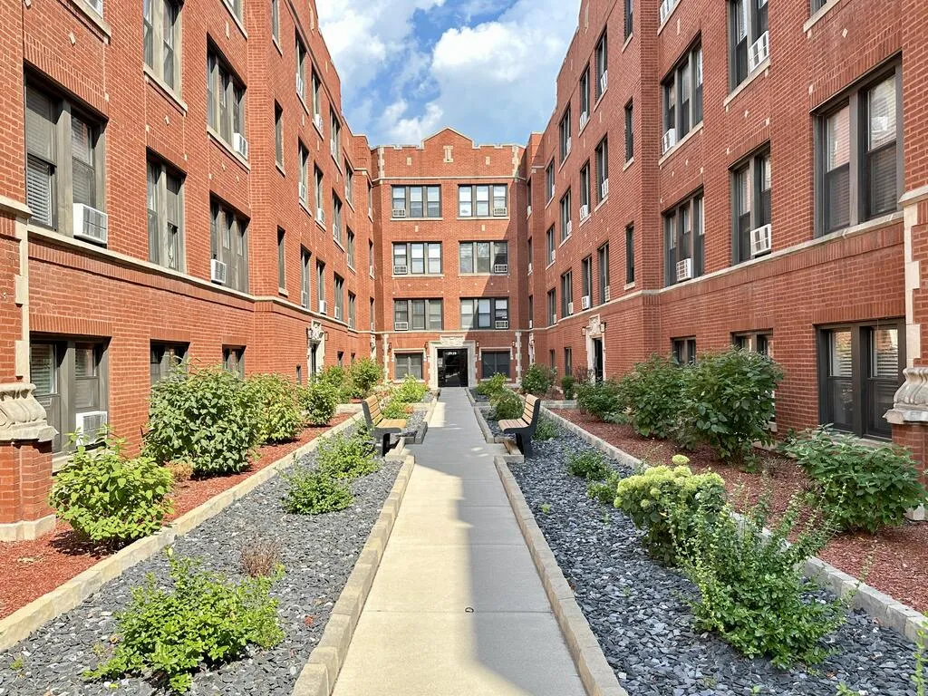 3937 N Janssen Ave, ,  60613, USA 60613-unit#1E-Chicago-IL