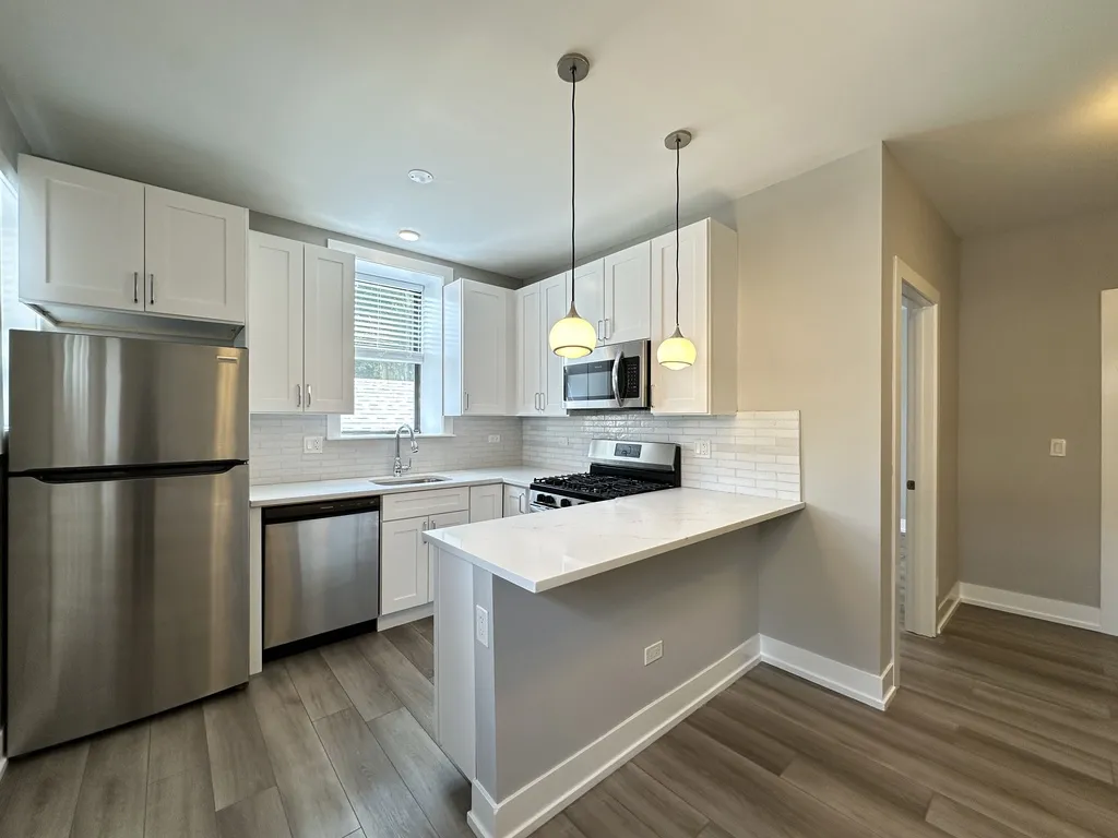 3937 N Janssen Ave, ,  60613, USA 60613-unit#1E-Chicago-IL