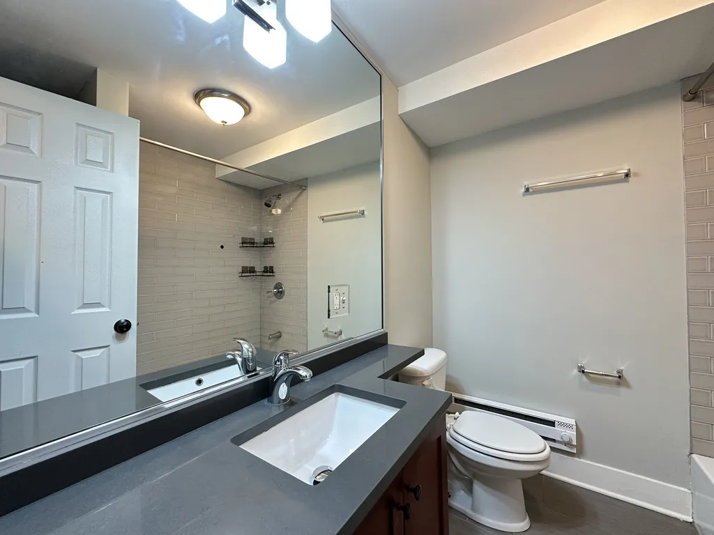 2906 N Mildred Ave, ,  60657, USA 60657-unit#G-Chicago-IL