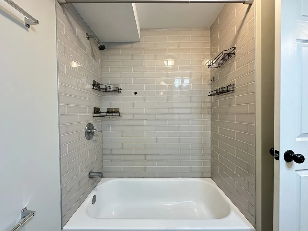 2906 N Mildred Ave, ,  60657, USA 60657-unit#G-Chicago-IL