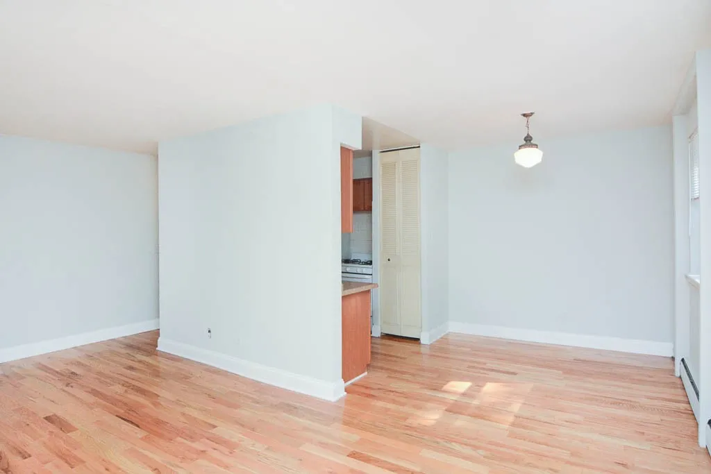 510 W Briar Pl, , 60657, USA 60657-unit#202-Chicago-IL