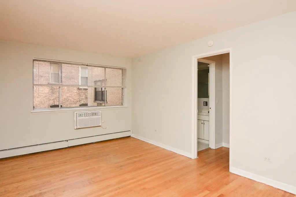 510 W Briar Pl, ,  60657, USA 60657-unit#410-Chicago-IL