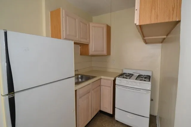 425 W Roscoe St, ,  60657, USA 60657-unit#301-Chicago-IL