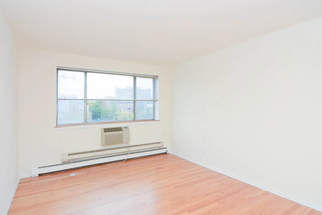 660 W Wrightwood Ave, ,  60614, USA 60614-unit#412-Chicago-IL