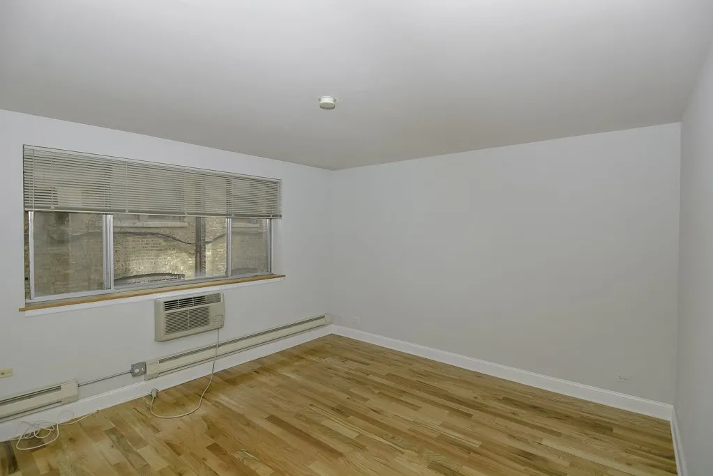 660 W Wrightwood Ave, ,  60614, USA 60614-unit#209-Chicago-IL