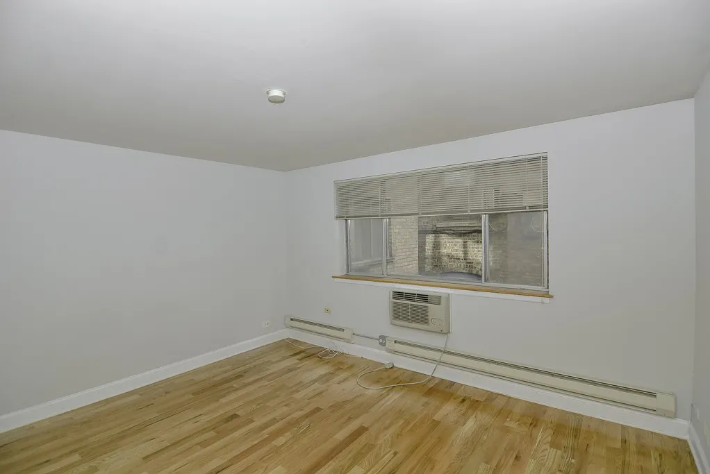 660 W Wrightwood Ave, ,  60614, USA 60614-unit#209-Chicago-IL