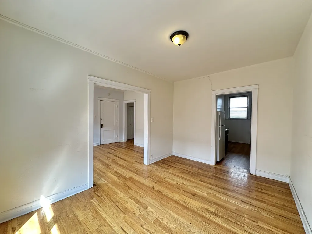819 W Waveland Ave, , 60613, USA 60613-unit#2S-Chicago-IL
