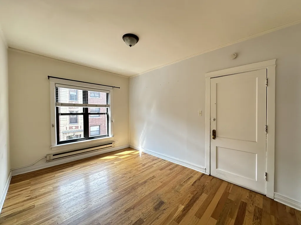 819 W Waveland Ave, , 60613, USA 60613-unit#2S-Chicago-IL