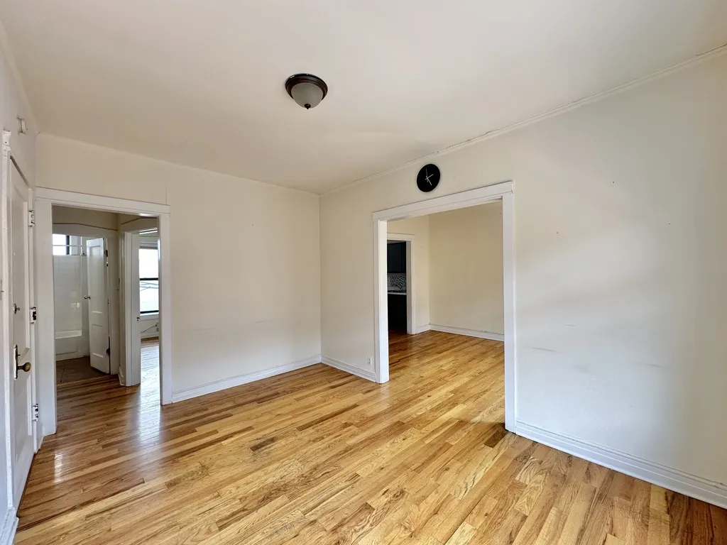 819 W Waveland Ave, , 60613, USA 60613-unit#2S-Chicago-IL