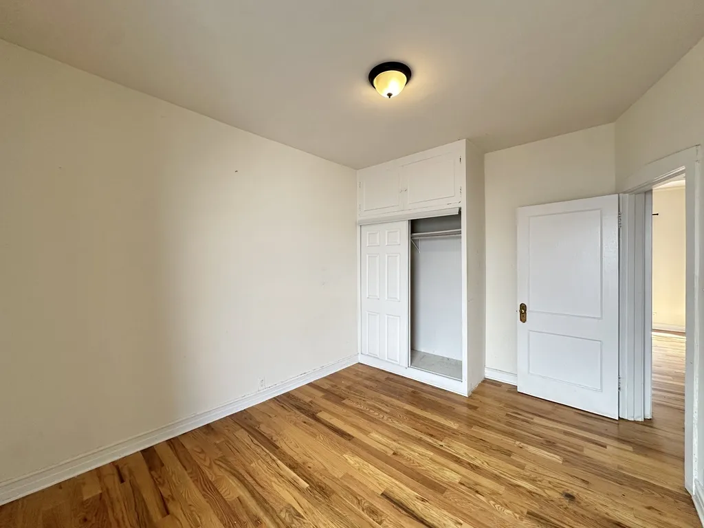 819 W Waveland Ave, , 60613, USA 60613-unit#2S-Chicago-IL