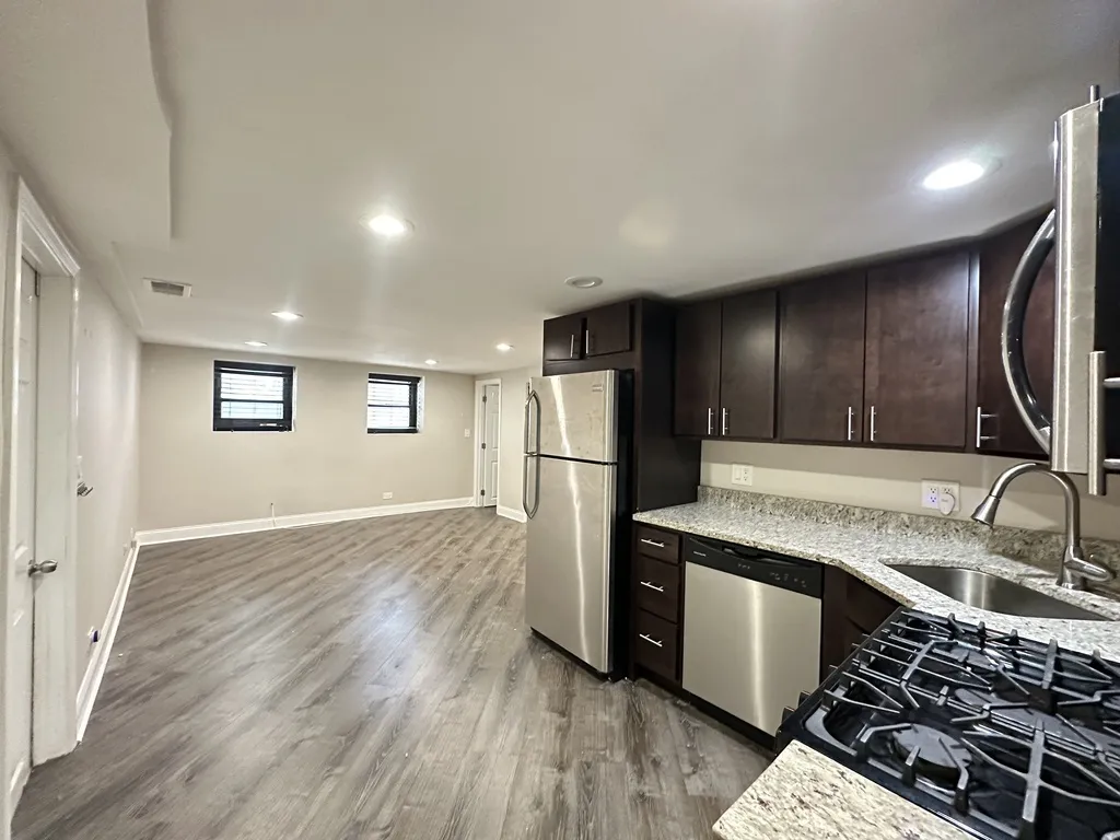 1636 W Roscoe St, ,  60657, USA 60657-unit#G-Chicago-IL