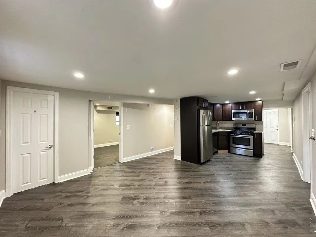 1636 W Roscoe St, ,  60657, USA 60657-unit#G-Chicago-IL