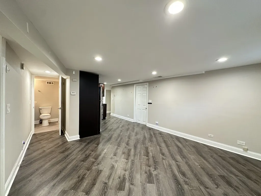 1636 W Roscoe St, ,  60657, USA 60657-unit#G-Chicago-IL
