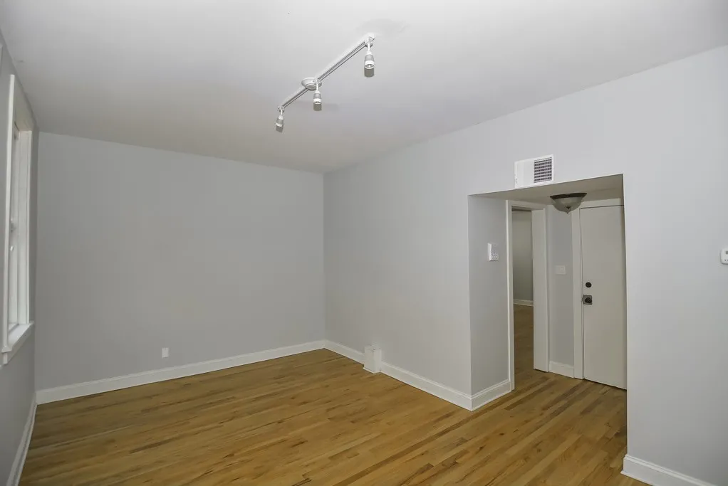 4040 N Ashland Ave, ,  60613, USA 60613-unit#G-Chicago-IL