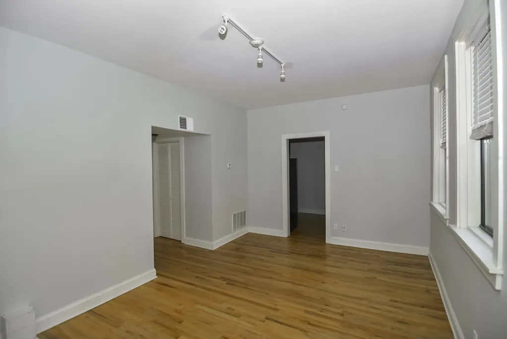 4040 N Ashland Ave, ,  60613, USA 60613-unit#G-Chicago-IL