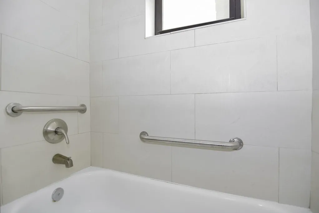 4040 N Ashland Ave, ,  60613, USA 60613-unit#G-Chicago-IL