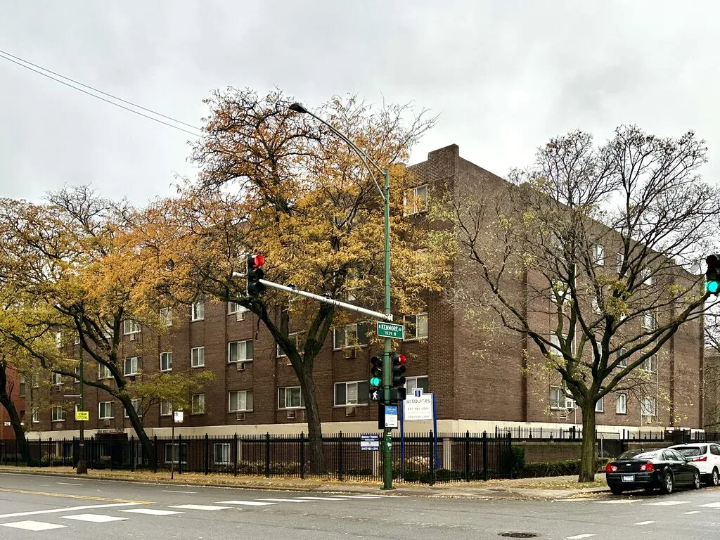 1040 W Hollywood Ave, , 60660, USA 60660-unit#520-Chicago-IL