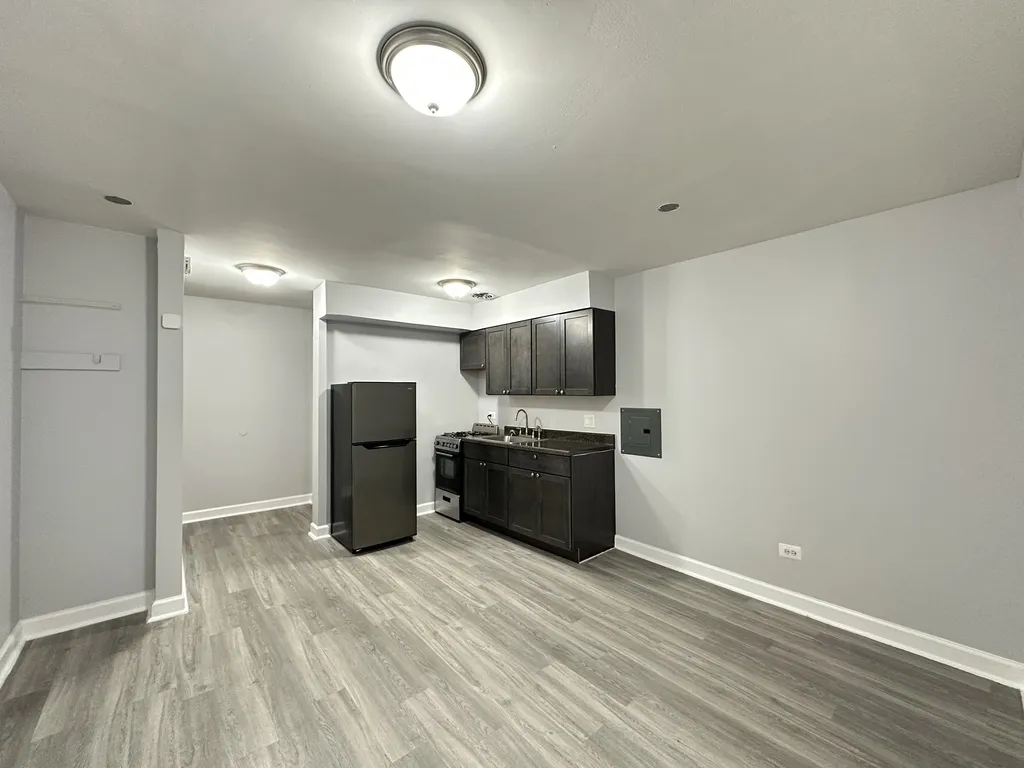 1040 W Hollywood Ave, ,  60660, USA 60660-unit#520-Chicago-IL