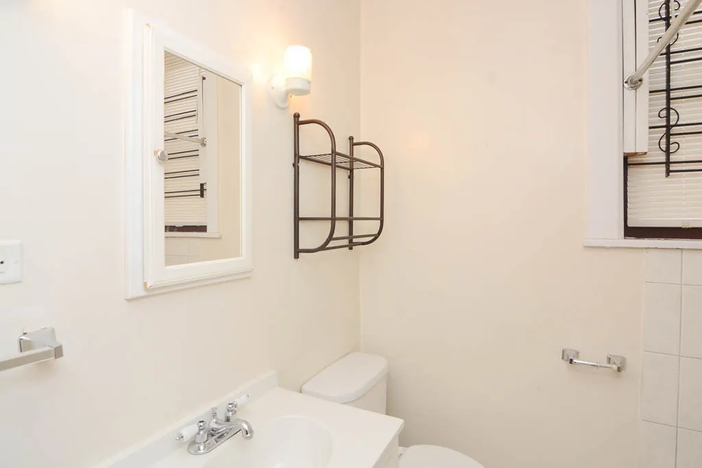 3325 N Lakewood Ave, ,  60657, USA 60657-unit#G-Chicago-IL