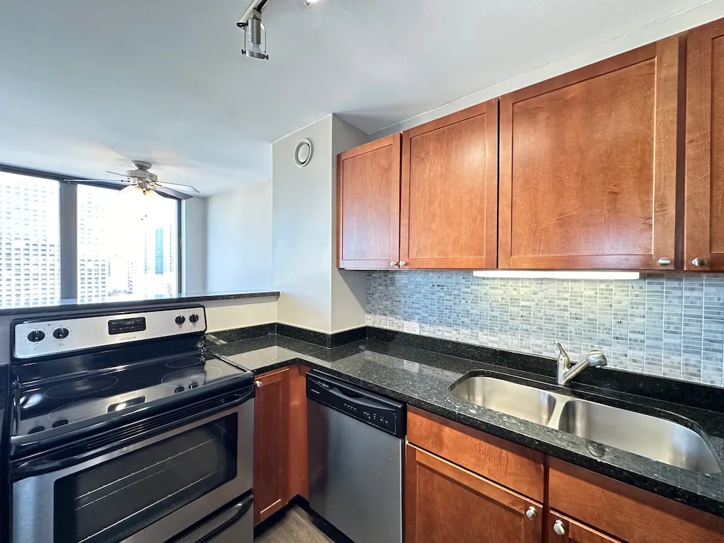 4334 N Hazel St, , 60613, USA 60613-unit#1011-Chicago-IL