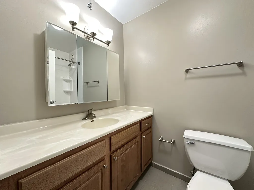 4334 N Hazel St, , 60613, USA 60613-unit#1617-Chicago-IL