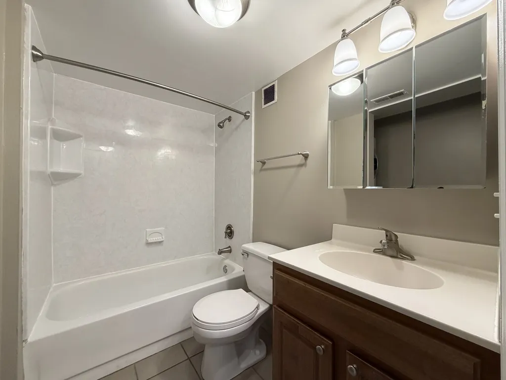 4334 N Hazel St, ,  60613, USA 60613-unit#404-Chicago-IL