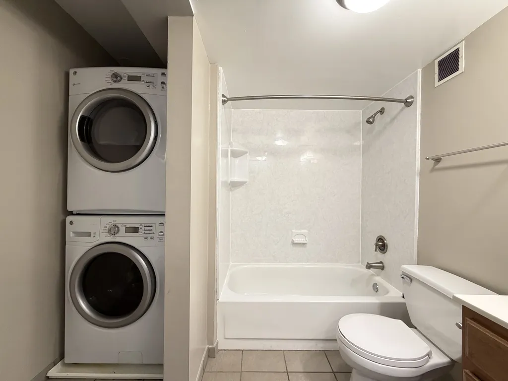 4334 N Hazel St, ,  60613, USA 60613-unit#404-Chicago-IL
