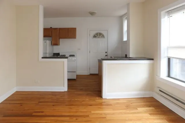 656 W Cornelia Ave, , 60657, USA 60657-unit#8-Chicago-IL