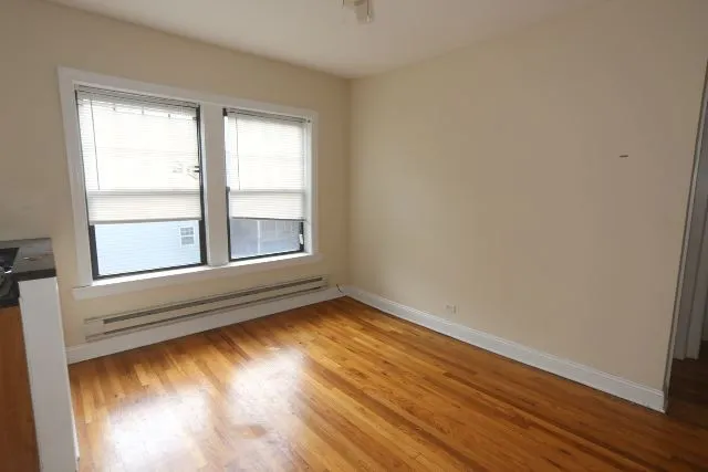 656 W Cornelia Ave, , 60657, USA 60657-unit#8-Chicago-IL
