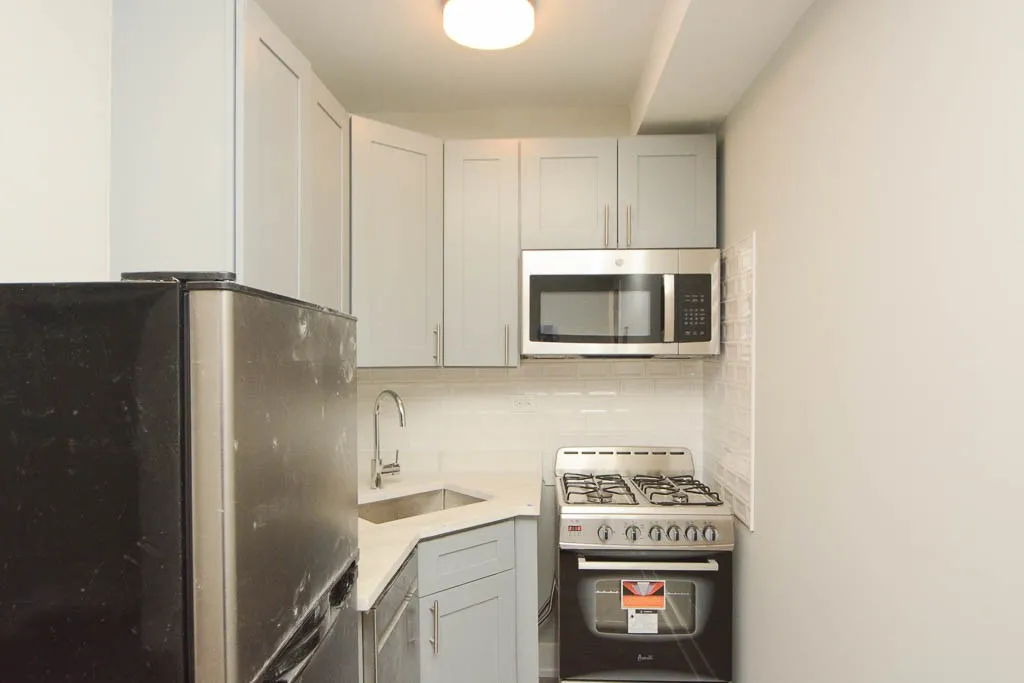 505 W Belmont Ave, ,  60657, USA 60657-unit#2E-Chicago-IL
