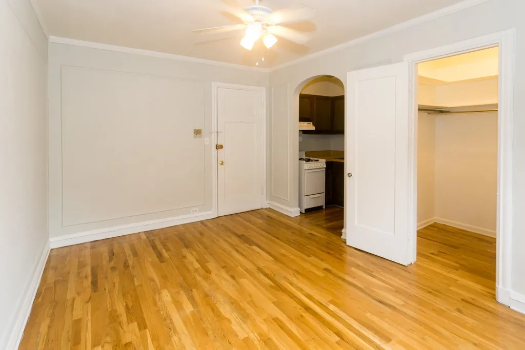 837 W Wolfram St, ,  60657, USA 60657-unit#409-Chicago-IL