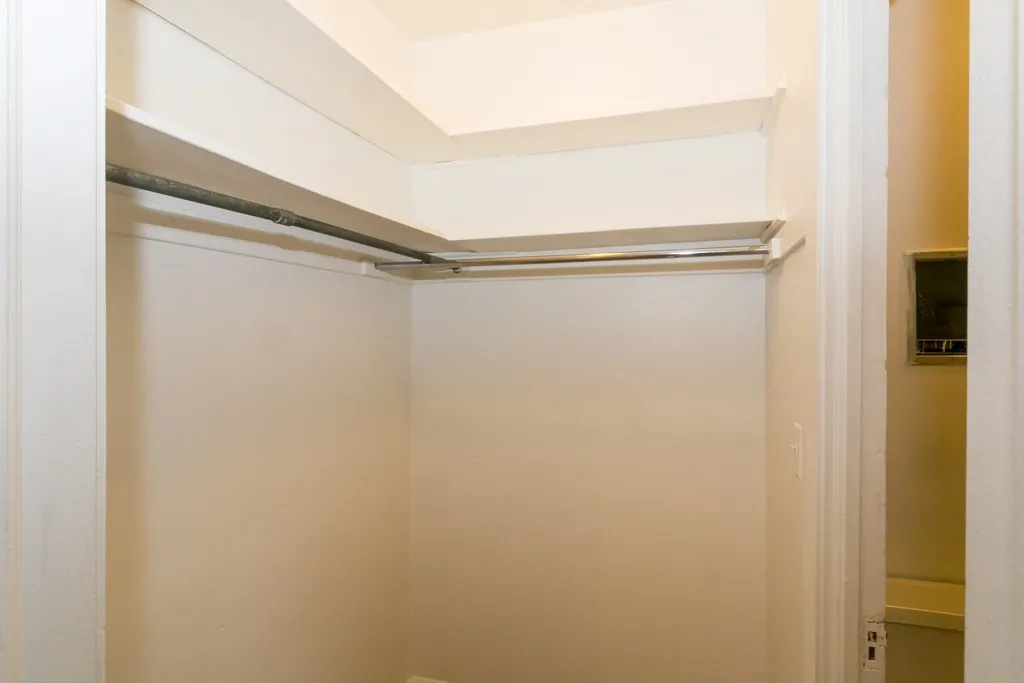 837 W Wolfram St, ,  60657, USA 60657-unit#409-Chicago-IL
