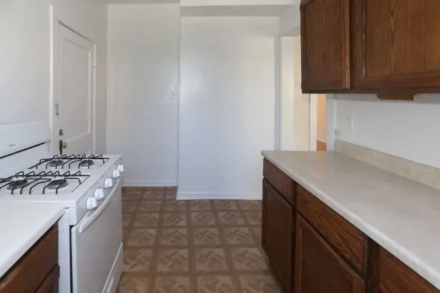 831 W Waveland Ave, ,  60613, USA 60613-unit#2N-Chicago-IL