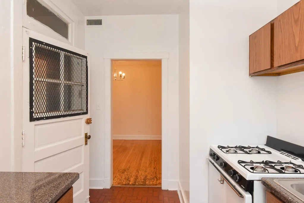 3521 N Racine Ave, ,  60657, USA 60657-unit#3N-Chicago-IL