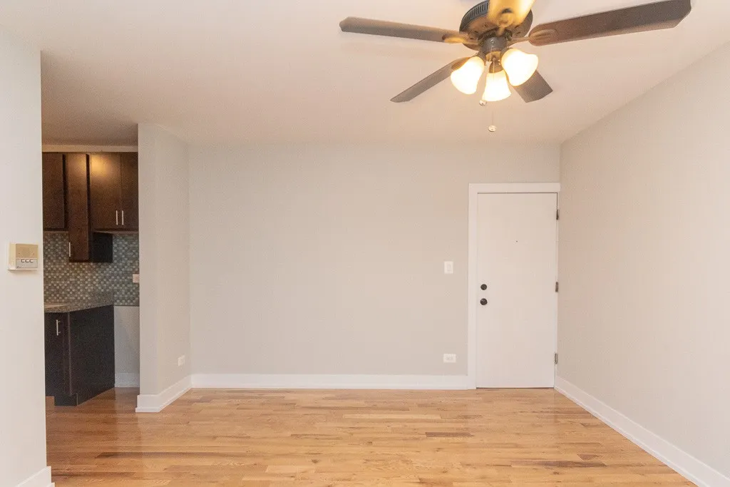 821a W Cornelia Ave, ,  60657, USA 60657-unit#213-Chicago-IL